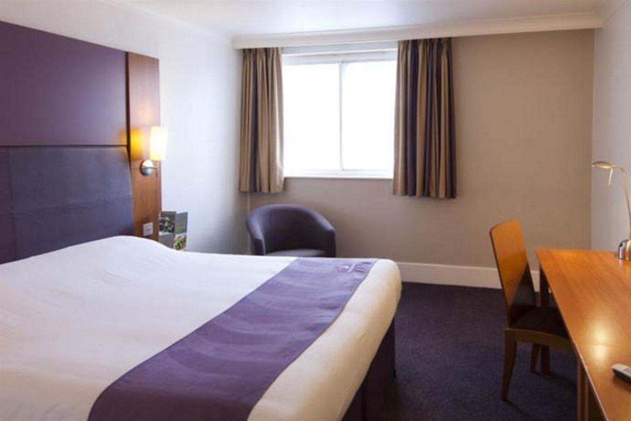 Premier Inn Sittingbourne Kent Екстер'єр фото